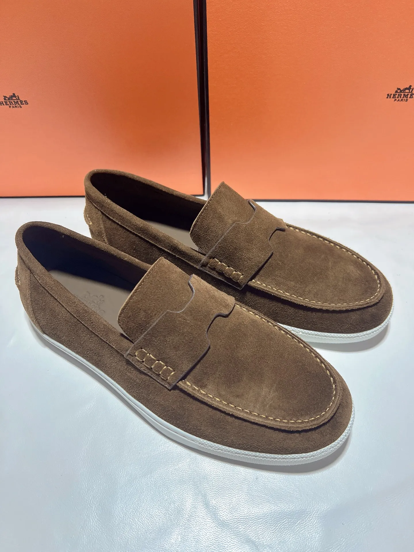 👟👟Ex-factory price 540👟👟 ♥2025 HERMES The latest hot model, the official website is developed simultaneously, original quality Size: Women's size 36/46
